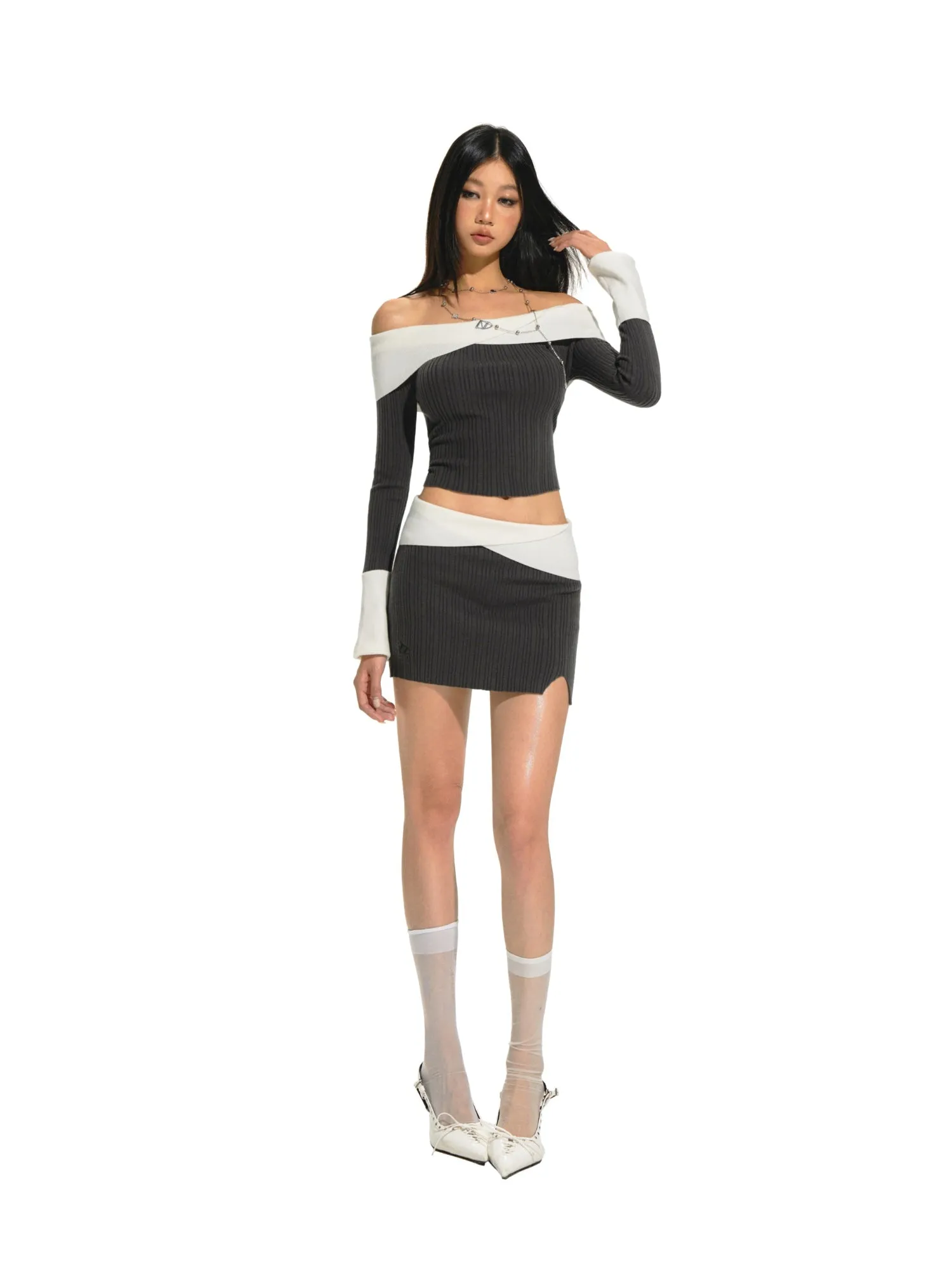 Assorted Colors Set Black Knit Skirt