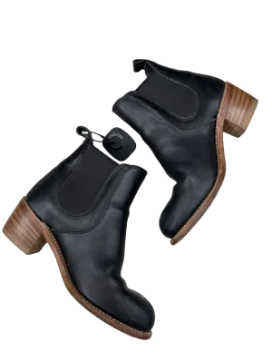 Boots Ankle Heels By RED WING  Size: 6.5