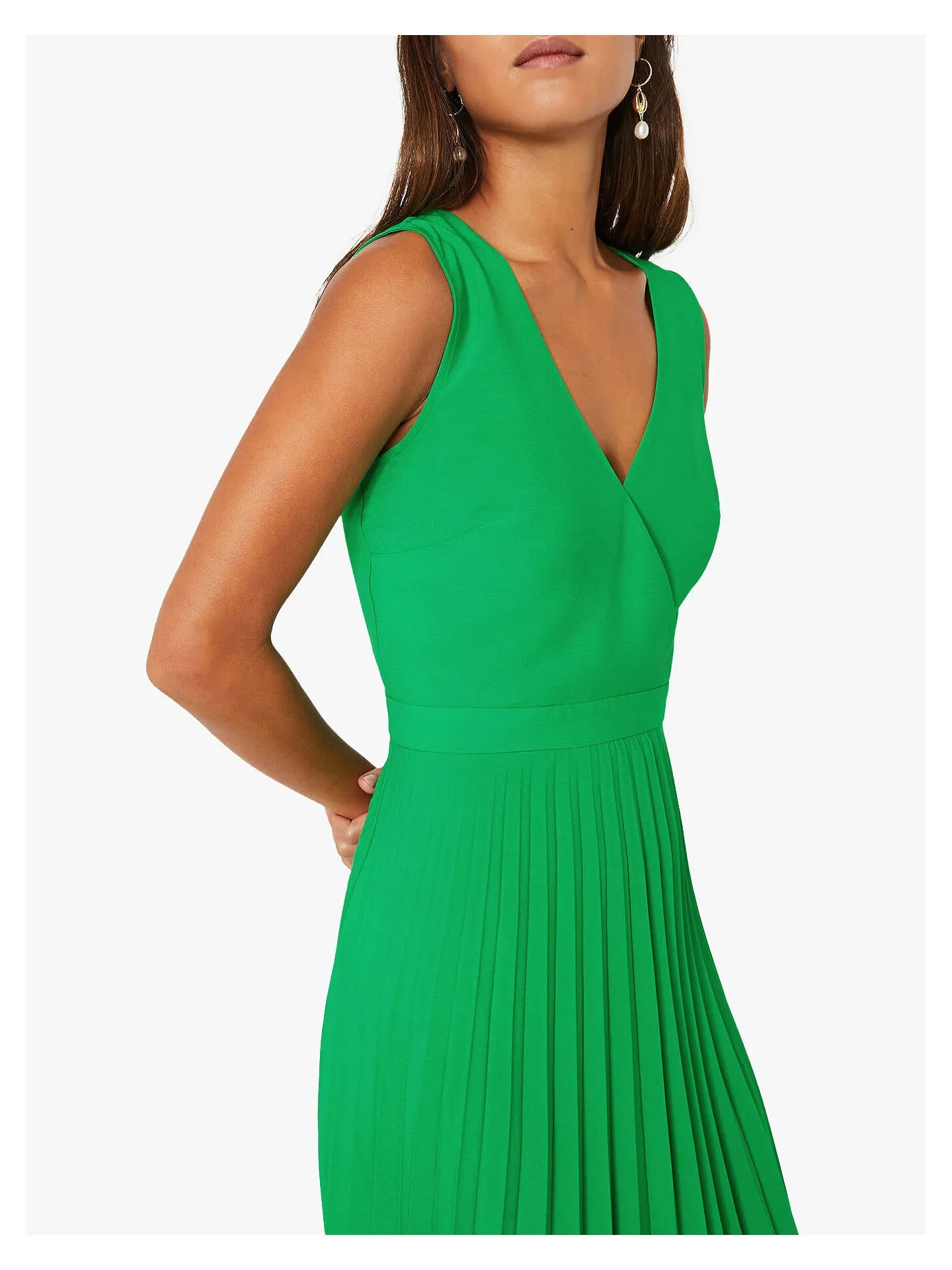 Ex Warehouse Pleated Midi Sleeveless Dress in Navy & Green