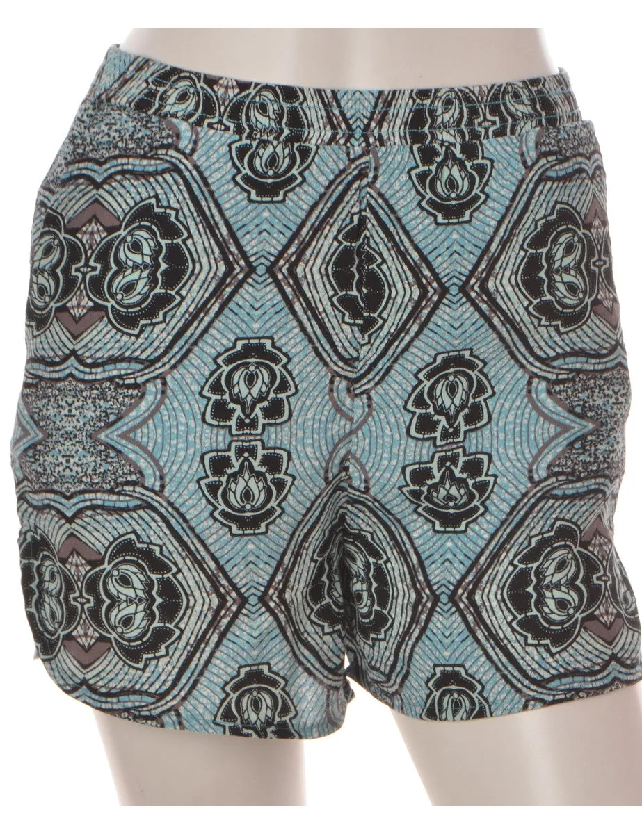 Label Curved Hem Blue Summer Shorts