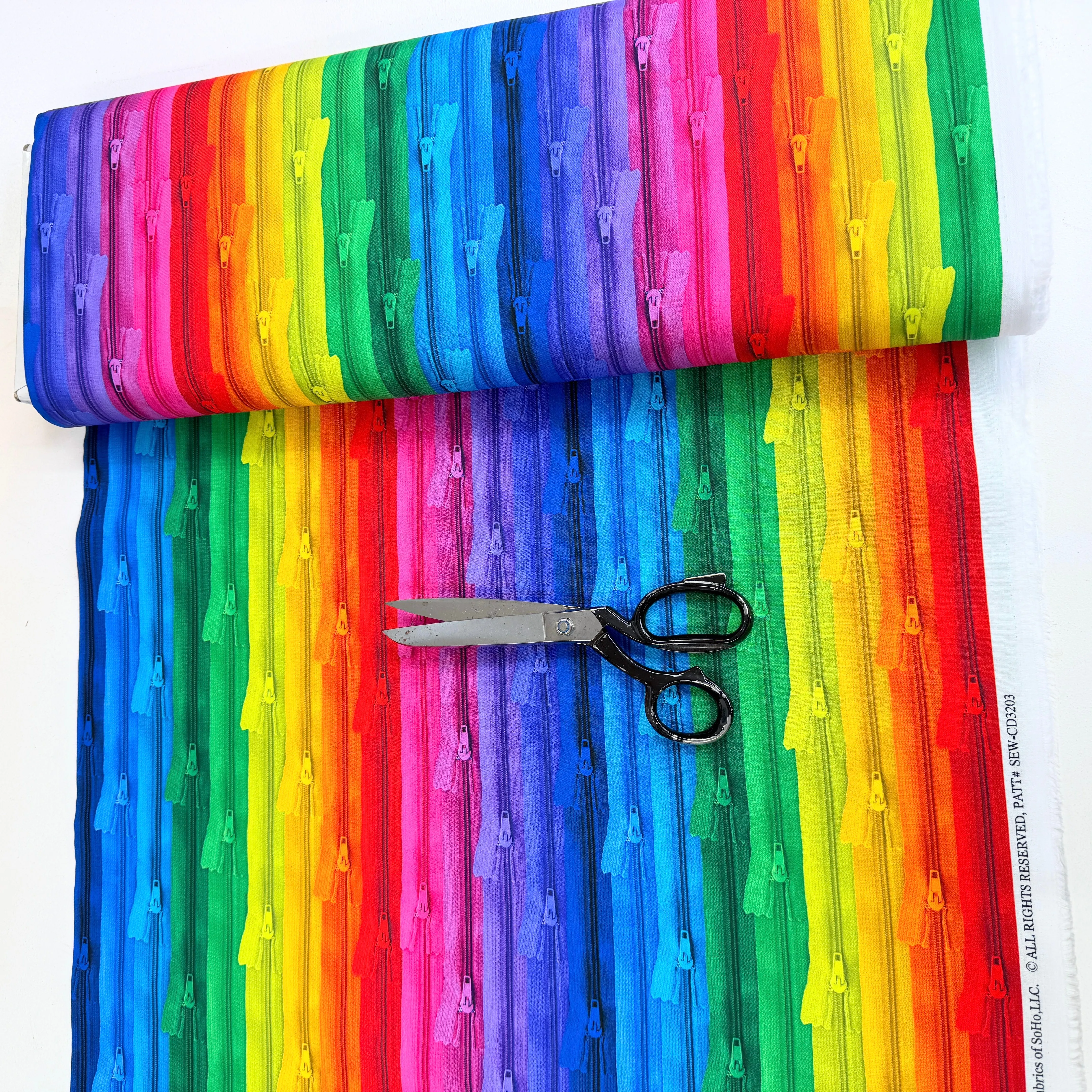 Timeless Treasures - Zipper Stripe Rainbow - Bright